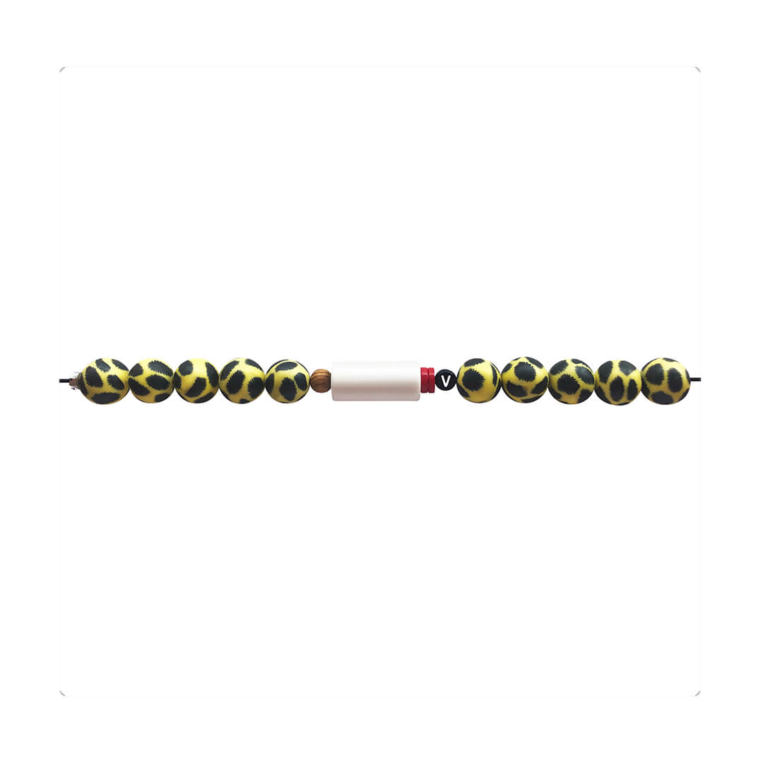 Material para armar pulsera elástica con cuentas variadas, en hilo de alta resistencia. Diseño conceptual latinoamericano. Edición Limitada.