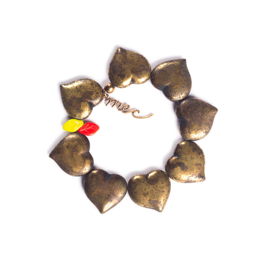 Pulsera elástica, dinámica, liviana, cómoda, versátil y atemporal. Diseño conceptual latinoamericano. Corazones escala ultra.