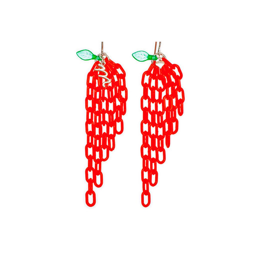 Zarcillos rojos colgantes, cómodos, livianos y versátiles. Diseño conceptual latinoamericano para mujer.